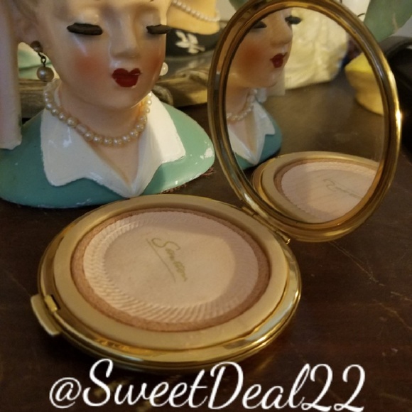 stratton Other - Stratton Vintage Makeup Powder Compact